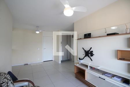 Sala de apartamento à venda com 2 quartos, 68m² em Barra Olímpica, Rio de Janeiro