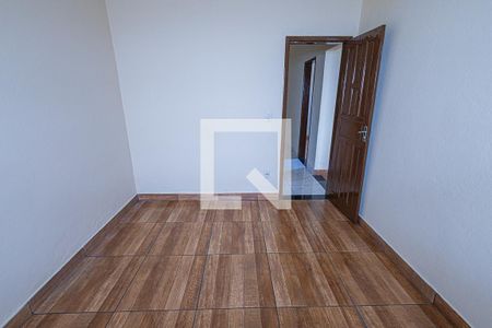 Quarto 1 de casa para alugar com 2 quartos, 120m² em Floramar, Belo Horizonte