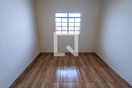Quarto 1 de casa para alugar com 2 quartos, 120m² em Floramar, Belo Horizonte