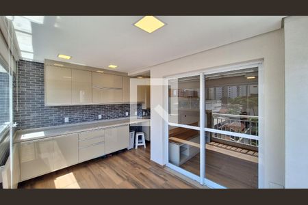 Varanda e Área de serviço de apartamento à venda com 3 quartos, 79m² em Barra Funda, São Paulo