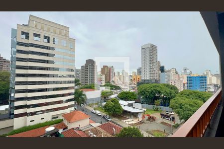 Varanda de kitnet/studio à venda com 1 quarto, 25m² em Pinheiros, São Paulo