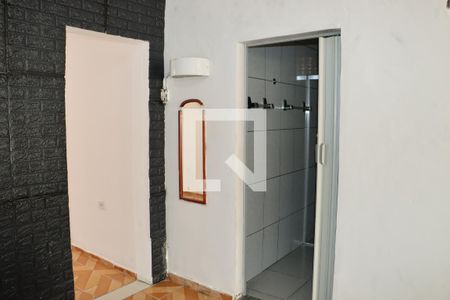 Casa para alugar com 2 quartos, 45m² em Jardim do Colegio, Embu das Artes