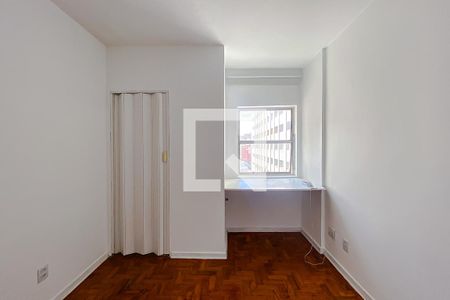 Sala/Quarto de kitnet/studio para alugar com 1 quarto, 21m² em Liberdade, São Paulo