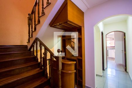Corredor de casa para alugar com 3 quartos, 262m² em Parque Marajoara, Santo André