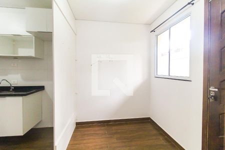 Sala de apartamento para alugar com 2 quartos, 38m² em Itaquera, São Paulo