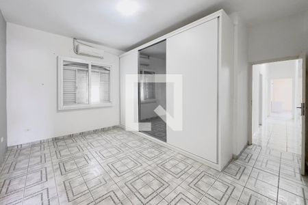 Suíte de casa para alugar com 3 quartos, 199m² em Parque Santo Antonio, Jacareí