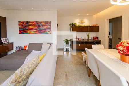 Sala de apartamento à venda com 3 quartos, 90m² em Coracao de Jesus, Belo Horizonte