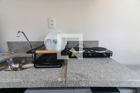 Sala e Cozinha de apartamento para alugar com 1 quarto, 25m² em Vila Butantã, São Paulo