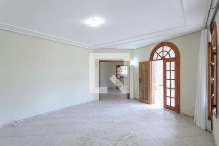 Sala 1 de casa para alugar com 4 quartos, 420m² em Castelo, Belo Horizonte