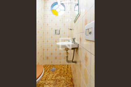 Banheiro da Suíte de casa para alugar com 2 quartos, 50m² em Carlos Prates, Belo Horizonte