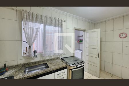 Cozinha de apartamento para alugar com 2 quartos, 65m² em Marapé, Santos