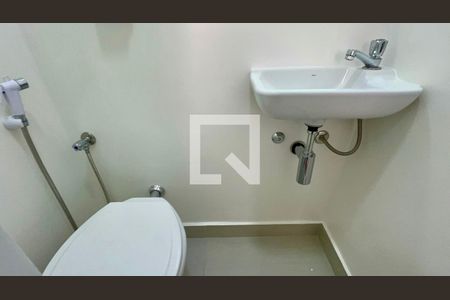 Lavabo de apartamento para alugar com 2 quartos, 100m² em Paraíso, São Paulo