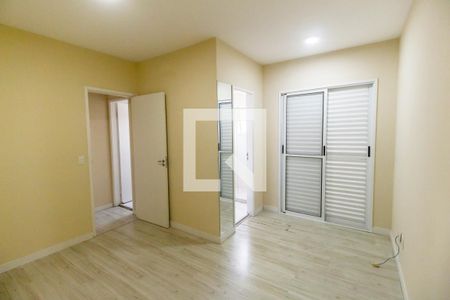 Suíte de apartamento para alugar com 1 quarto, 72m² em Jardim Tupanci, Barueri