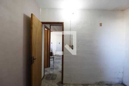 Quarto 1 de apartamento para alugar com 2 quartos, 45m² em Rubem Berta, Porto Alegre