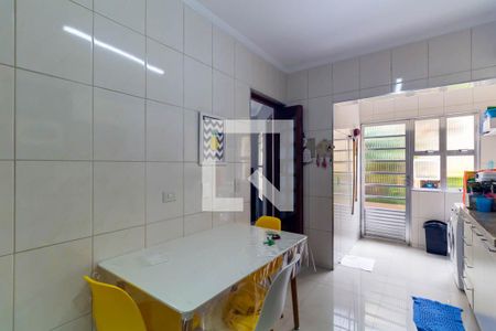 Cozinha de casa para alugar com 2 quartos, 63m² em Jardim Iva, São Paulo