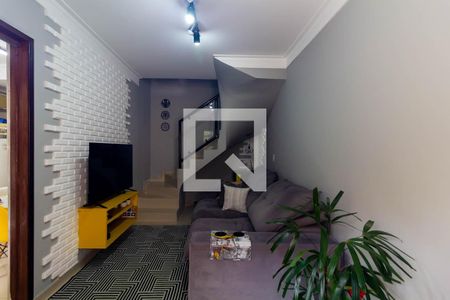 Sala de casa para alugar com 2 quartos, 63m² em Jardim Iva, São Paulo