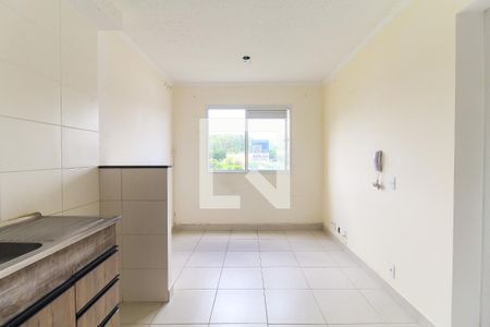 Sala/Cozinha de apartamento para alugar com 2 quartos, 33m² em Colônia (zona Leste), São Paulo