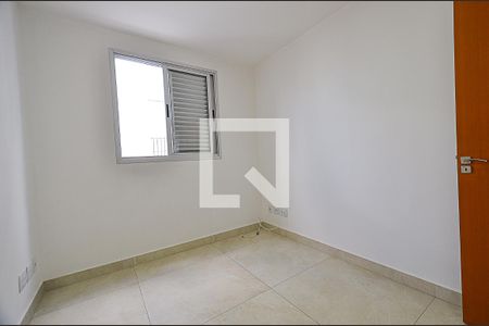 Quarto 1 de apartamento para alugar com 3 quartos, 94m² em Ipiranga, Belo Horizonte