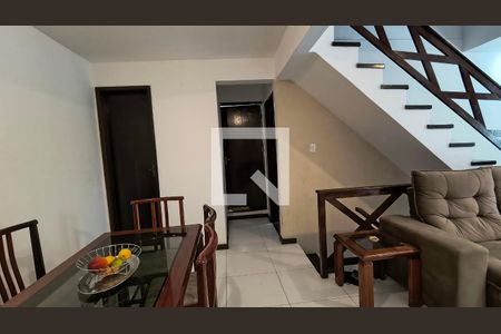 Sala de casa de condomínio à venda com 3 quartos, 150m² em Vargem Grande, Rio de Janeiro