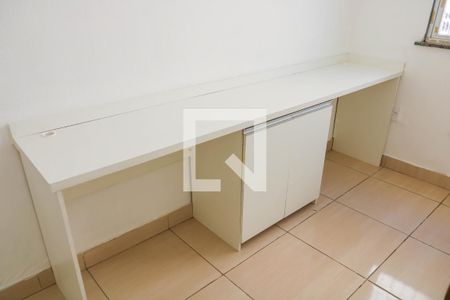 Quarto 1 de apartamento para alugar com 2 quartos, 56m² em Tomas Coelho Rj, Rio de Janeiro