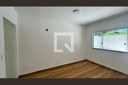Quarto 2 de casa de condomínio para alugar com 2 quartos, 130m² em Vargem Pequena, Rio de Janeiro