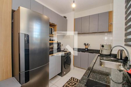 Cozinha de apartamento à venda com 2 quartos, 50m² em Santa Fé, Porto Alegre