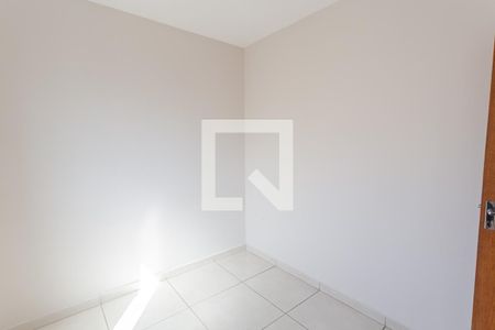 Quarto 1 de apartamento para alugar com 2 quartos, 45m² em Santa Cruz, Belo Horizonte