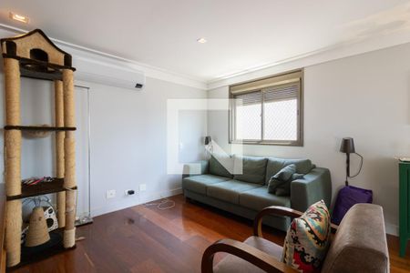 Sala de TV de apartamento à venda com 3 quartos, 193m² em Indianópolis, São Paulo