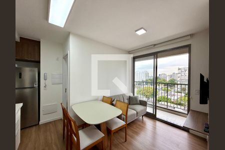 Sala  de apartamento à venda com 2 quartos, 37m² em Santo Amaro, São Paulo