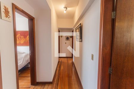 Corredor de apartamento à venda com 4 quartos, 140m² em Sion, Belo Horizonte