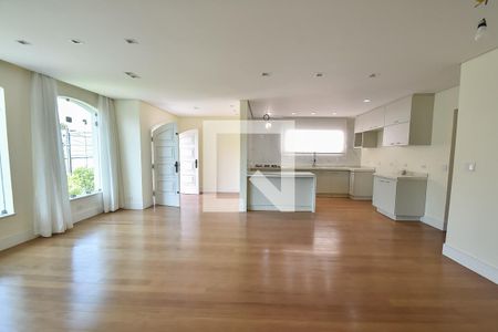 Sala de casa para alugar com 5 quartos, 330m² em Jardim da Gloria, São Paulo