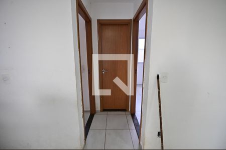 Corredor de apartamento para alugar com 2 quartos, 42m² em Vila Mutirão Ii, Goiânia