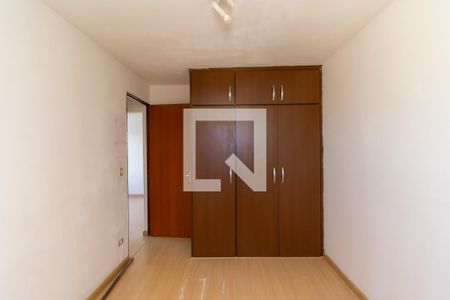 Quarto 1 de apartamento para alugar com 2 quartos, 56m² em Vila Ivone, São Paulo
