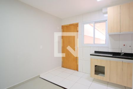 Sala/Cozinha de apartamento para alugar com 1 quarto, 35m² em Vila Esperança, São Paulo