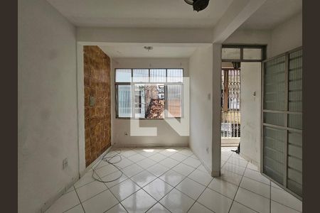 sala de casa para alugar com 2 quartos, 72m² em Caixa D’água, Salvador
