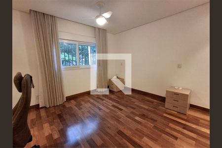 Casa à venda com 3 quartos, 249m² em Campo Belo, São Paulo