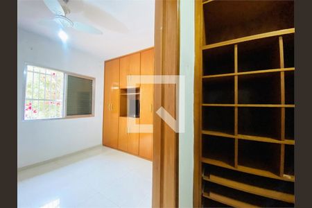 Casa à venda com 4 quartos, 320m² em Vila Gilda, Santo André