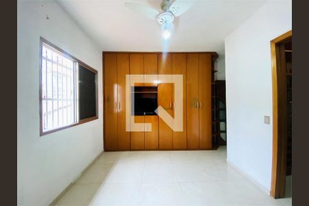Casa à venda com 4 quartos, 320m² em Vila Gilda, Santo André