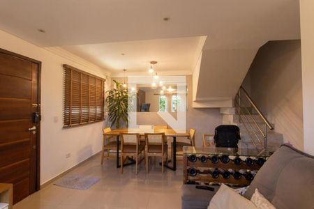 Sala de casa para alugar com 2 quartos, 170m² em Campo Comprido, Curitiba