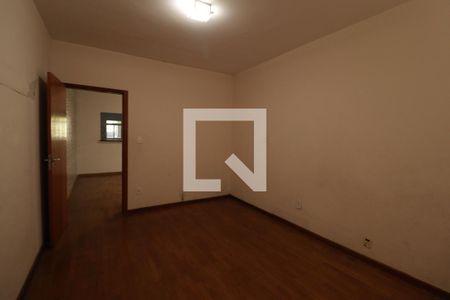 Quarto de casa para alugar com 3 quartos, 170m² em Vila Santa Terezinha, Várzea Paulista