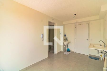 Sala/Cozinha de apartamento à venda com 2 quartos, 34m² em Jardim Itacolomi, São Paulo