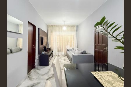 Casa 2 - Sala de casa à venda com 3 quartos, 400m² em Sagrada Família, Belo Horizonte