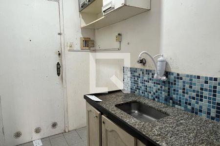 Cozinha  de kitnet/studio para alugar com 1 quarto, 20m² em Boqueirão, Santos