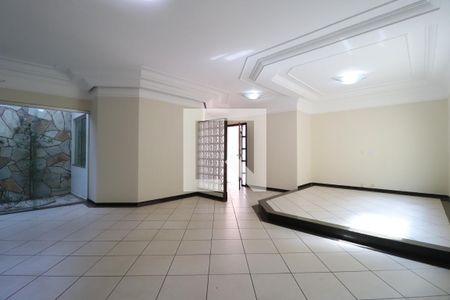 Sala de casa para alugar com 4 quartos, 219m² em Vigilato Pereira, Uberlândia