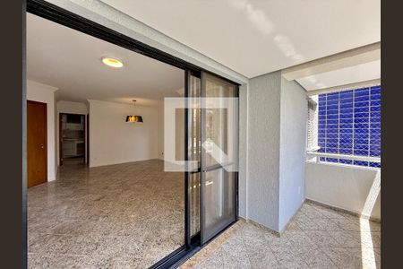 Sacada de apartamento à venda com 3 quartos, 120m² em Santo Amaro, São Paulo