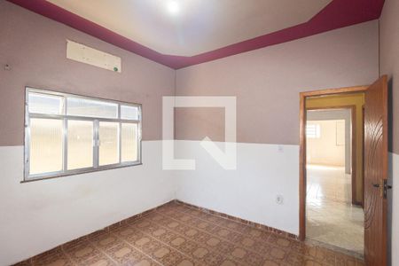 Quarto 1 de casa para alugar com 3 quartos, 250m² em Paciência, Rio de Janeiro