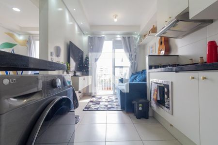 Sala, Cozinha e área de serviço de apartamento à venda com 1 quarto, 28m² em Vila Ré, São Paulo