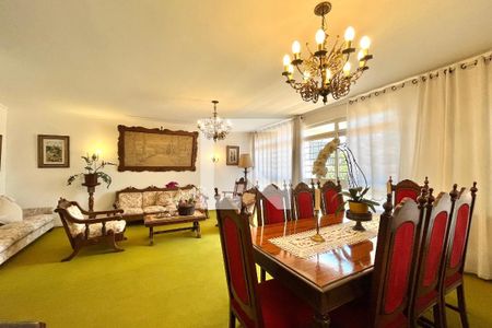 Sala de casa à venda com 5 quartos, 600m² em Planalto Paulista, São Paulo