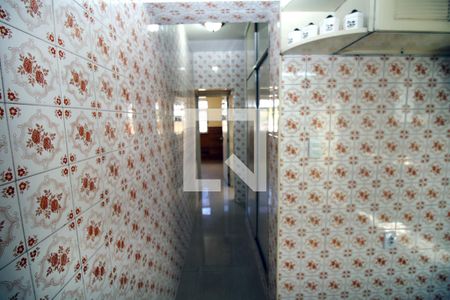 Cozinha - Corredor de casa à venda com 2 quartos, 300m² em Irajá, Rio de Janeiro