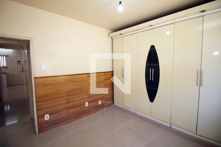 Quarto 1 de casa para alugar com 2 quartos, 300m² em Irajá, Rio de Janeiro